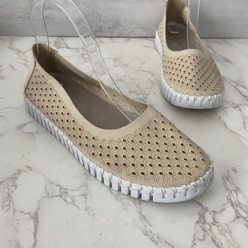 Ilse Jacobsen Tulip Flat Loafers Sz 9.5-10 Latte Driving Perforated Everyday